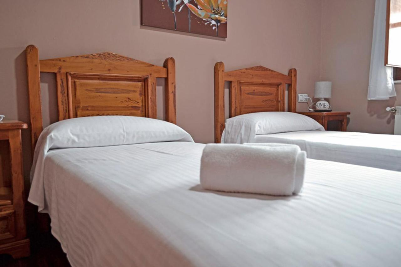 Hotel Rural La Casa De Irene Lubián Extérieur photo