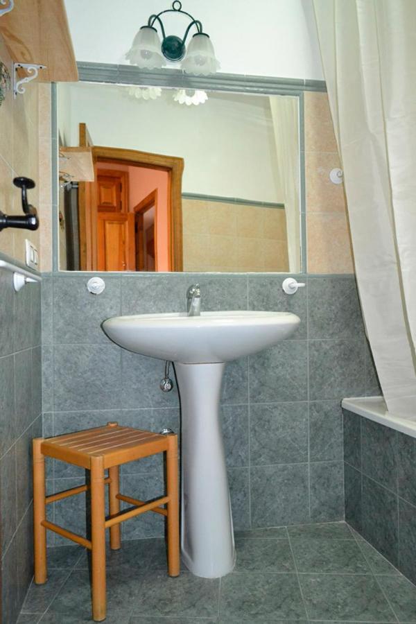 Hotel Rural La Casa De Irene Lubián Extérieur photo