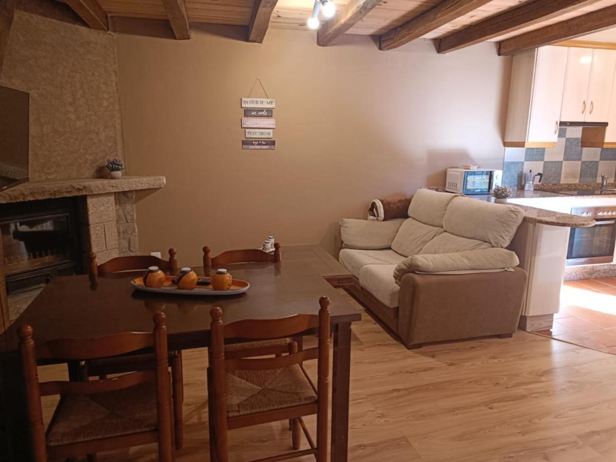 Hotel Rural La Casa De Irene Lubián Extérieur photo